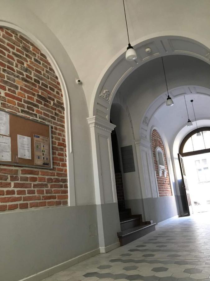 Goldfinger 3-Bed Unique Apartment In The Heart Of Podgorze Cracovie Extérieur photo