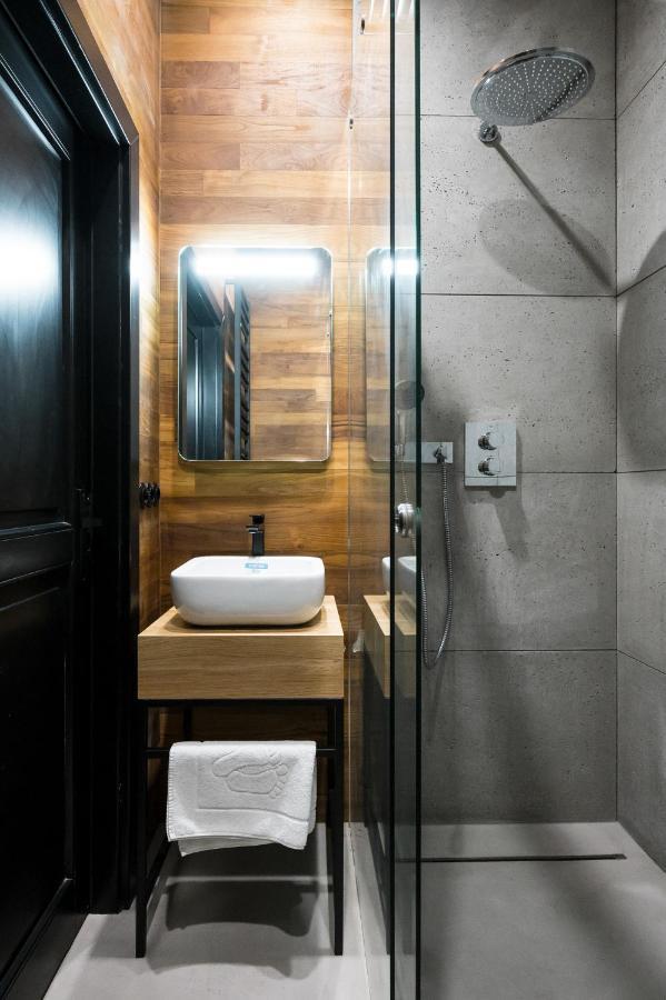 Goldfinger 3-Bed Unique Apartment In The Heart Of Podgorze Cracovie Extérieur photo