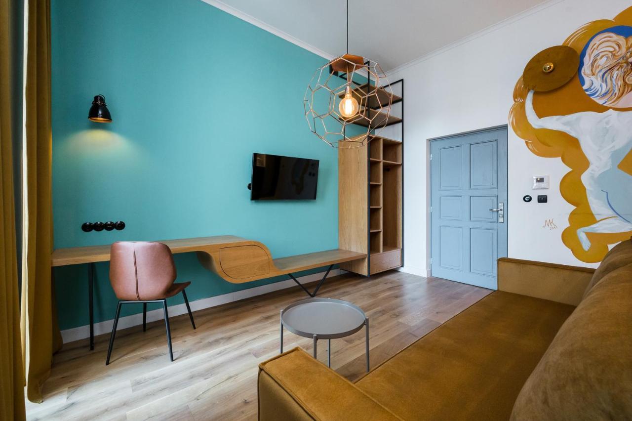 Goldfinger 3-Bed Unique Apartment In The Heart Of Podgorze Cracovie Extérieur photo