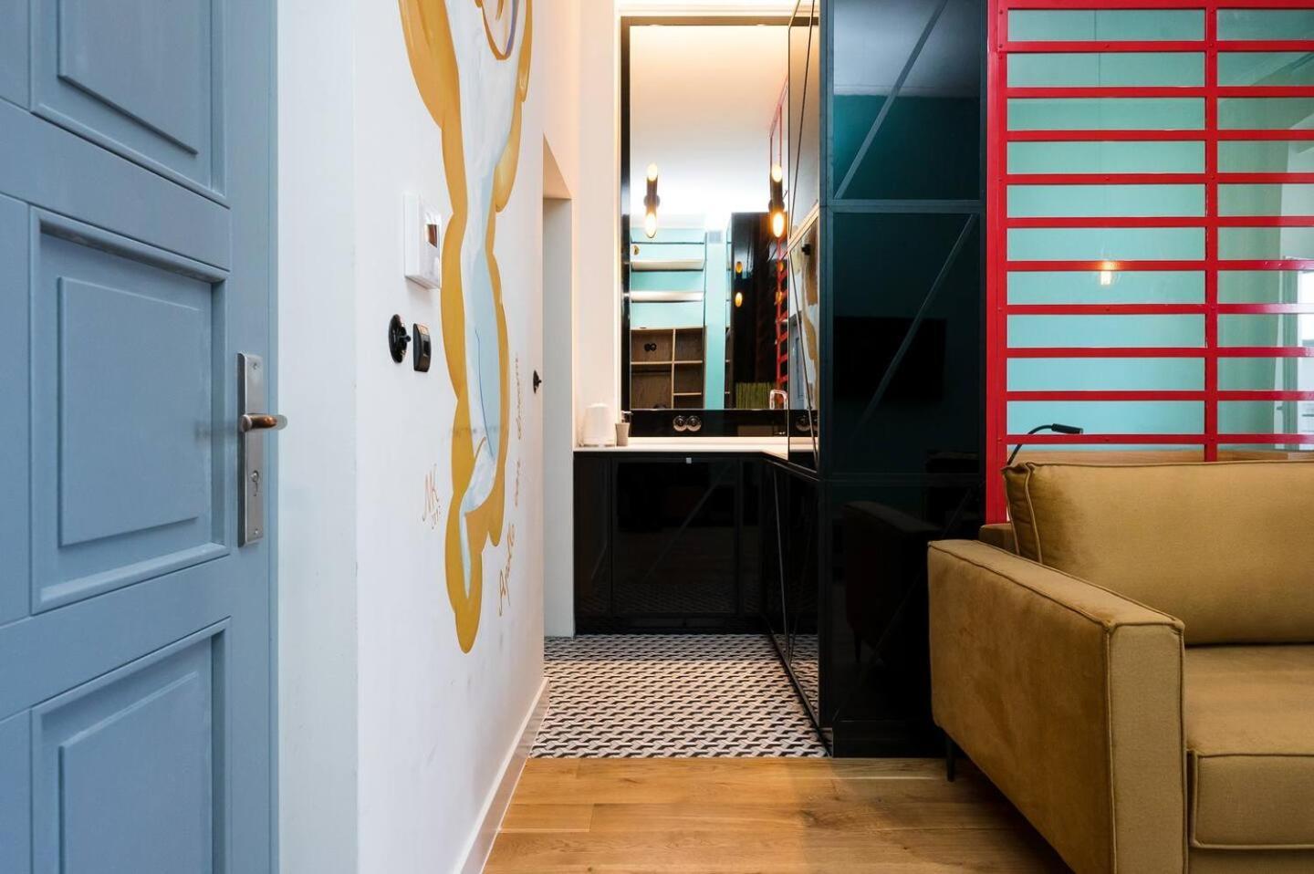 Goldfinger 3-Bed Unique Apartment In The Heart Of Podgorze Cracovie Extérieur photo