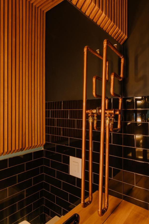 Goldfinger 3-Bed Unique Apartment In The Heart Of Podgorze Cracovie Extérieur photo